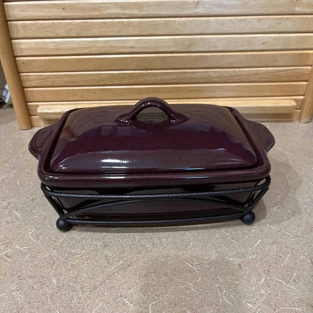 Tastefully Simple warming dish